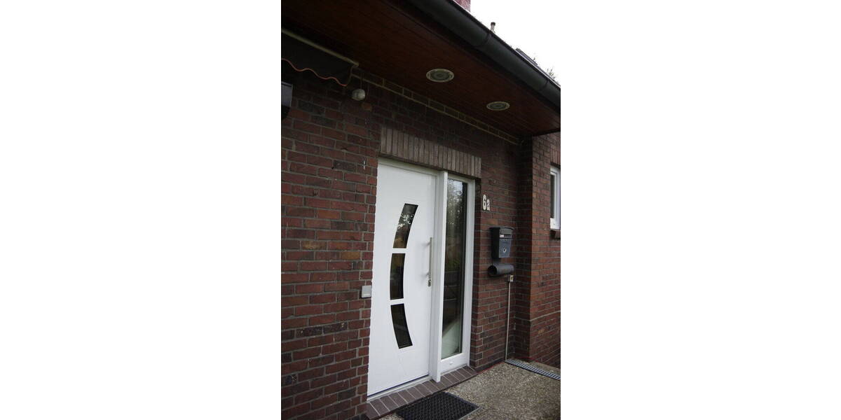 Etagenwohnung Bönningstedt - 2 Zimmer, 90 m&sup2;, 1.100&euro; | Angebot:26807736