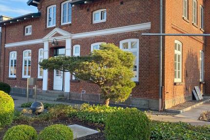 Moderne Dachgeschosswohnung in klein Rönnau 3 zimmer