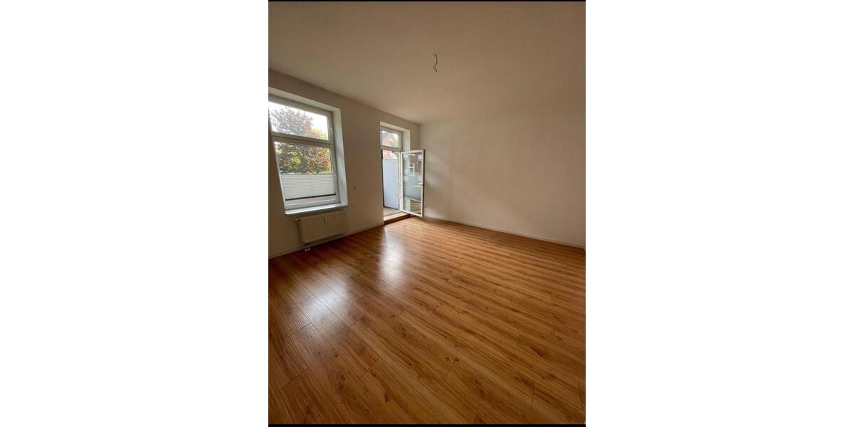 Hochparterre Lübeck Sankt Lorenz Nord - 2 Zimmer, 62 m&sup2;, 929&euro; | Angebot:25353778