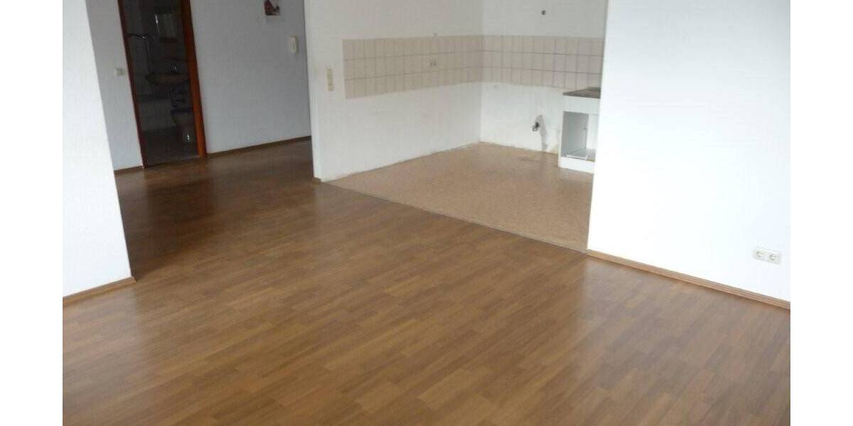 Etagenwohnung Bodenwerder - 3 Zimmer, 77 m&sup2;, 470&euro; | Angebot:26187862