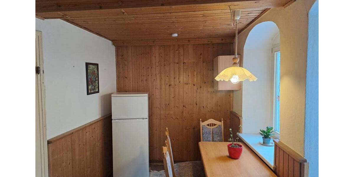 Etagenwohnung Roßwein - 2 Zimmer, 63 m&sup2;, 285&euro; | Angebot:25902822