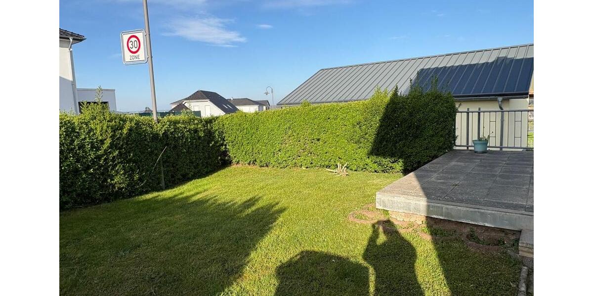 Doppelhaushälfte Bitburg - 5 Zimmer, 155 m&sup2;, 1.350&euro; | Angebot:26544411
