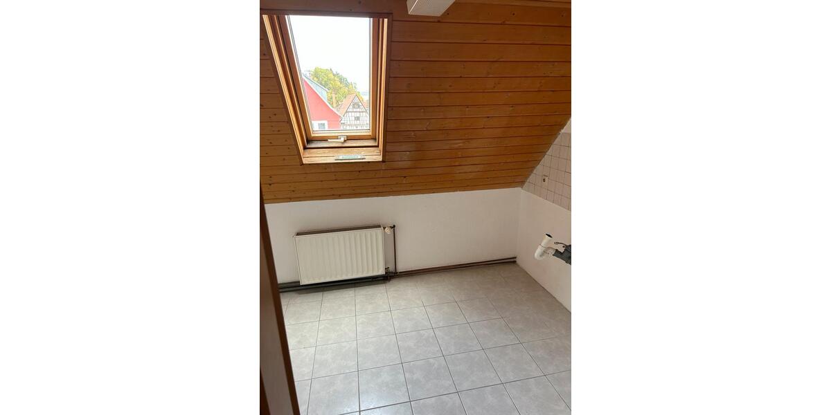 Dachgeschoßwohnung Albstadt - 3 Zimmer, 65 m&sup2;, 600&euro; | Angebot:26512287