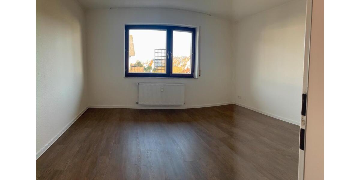 Monzelfeld - frisch renovierte EG-Wohnung 2.5 zimmer