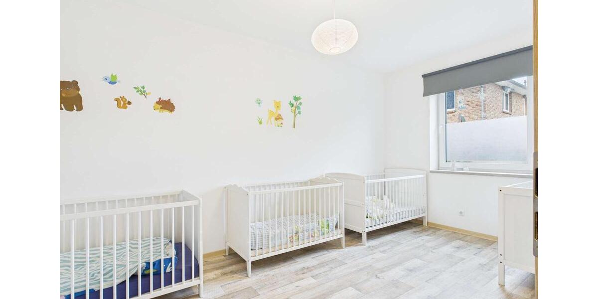 Etagenwohnung Lasbek - 6 Zimmer, 160 m&sup2;, 2.400&euro; | Angebot:25963322