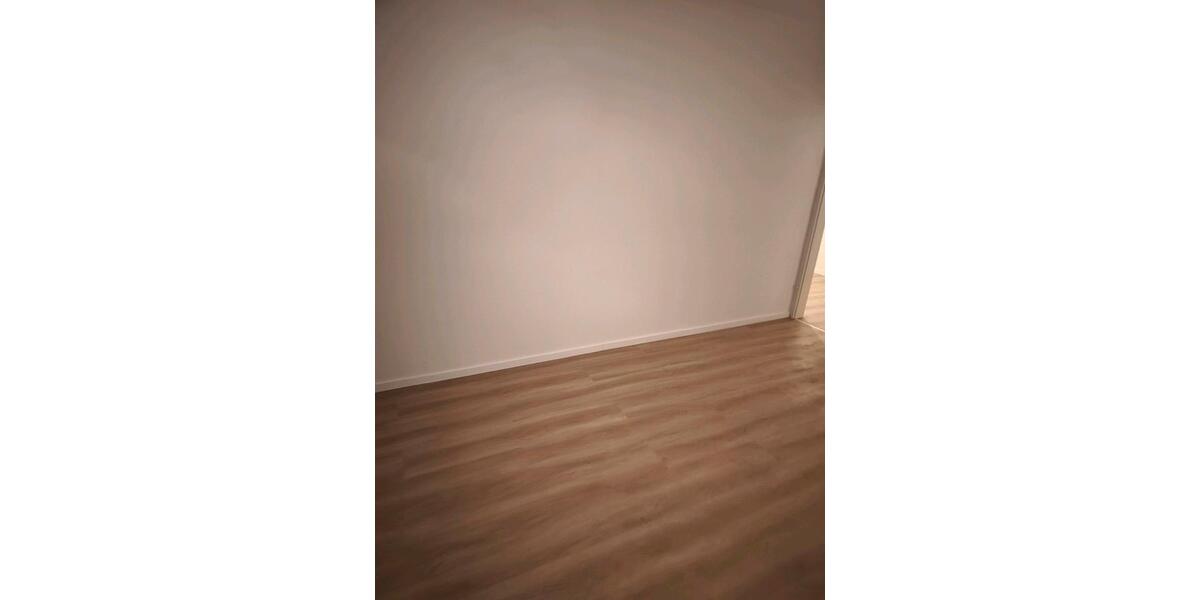 Erdgeschoßwohnung Laatzen - 3 Zimmer, 78 m&sup2;, 1.000&euro; | Angebot:24676731