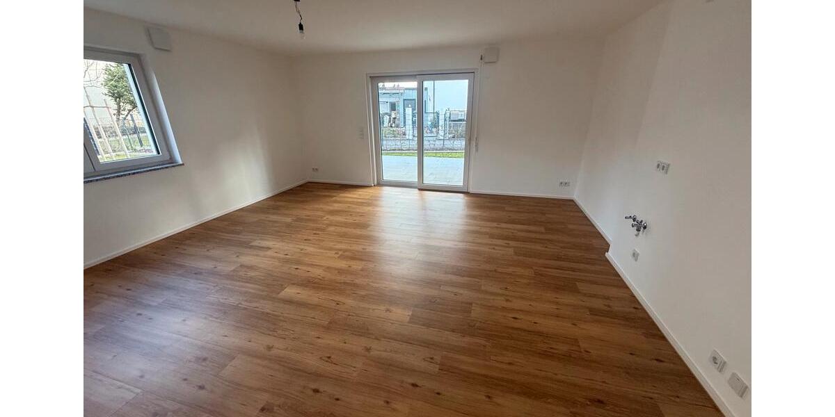 Terrassenwohnung Tegernheim - 3 Zimmer, 88 m&sup2;, 1.775&euro; | Angebot:25613971