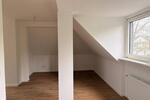 Dachgeschoßwohnung Düsseldorf Stadtbezirk 9 - 2 Zimmer, 49 m&sup2;, 590&euro; | Angebot:26182891