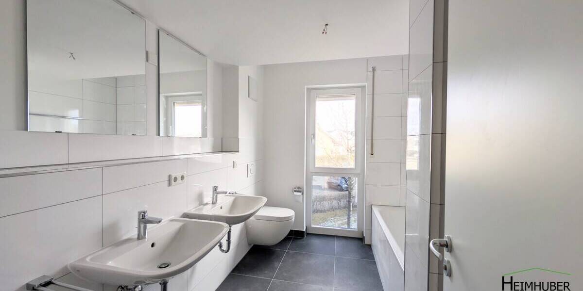 Etagenwohnung München Ramersdorf-Perlach - 3 Zimmer, 102 m&sup2;, 2.100&euro; | Angebot:26043003