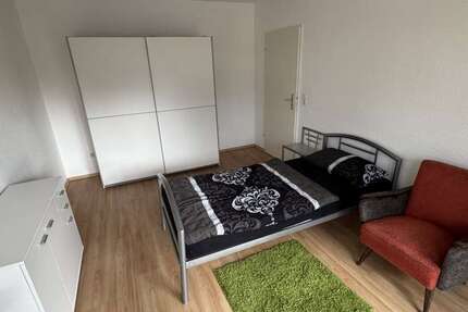 Wohnung Mannheim / Waldhof Waldhof - 1 Zimmer, 80 m&sup2;, 450&euro; | Angebot:27444005