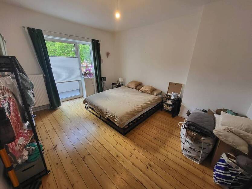 Zentrale Lage: Sanierte 2-Zimmer-Wohnung mit Balkon in HL-St. Jürgen (Nähe Uni), Ratzeburger Allee
