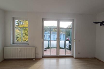Bad Freienwalde Kurviertel 1-Zimmerwohnung 2.OG Balkon Carport zimmer