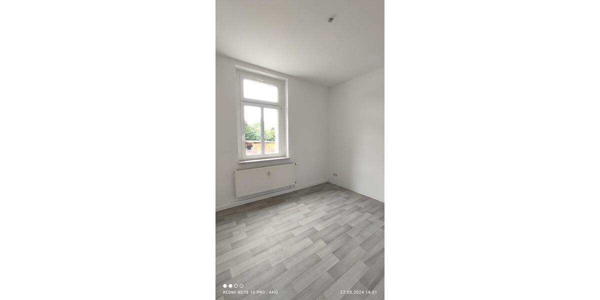 Erdgeschoßwohnung Penig - 2.5 Zimmer, 65 m&sup2;, 400&euro; | Angebot:21210311