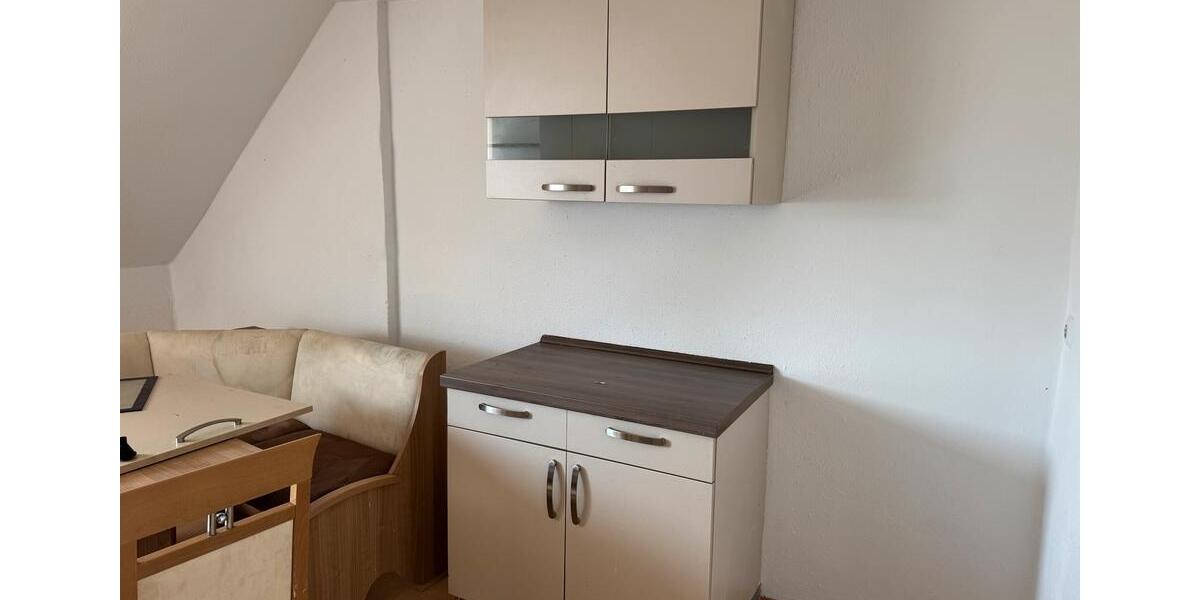 Dachgeschoßwohnung Ergoldsbach Langenhettenbach - 3 Zimmer, 85 m&sup2;, 1.100&euro; | Angebot:26212500