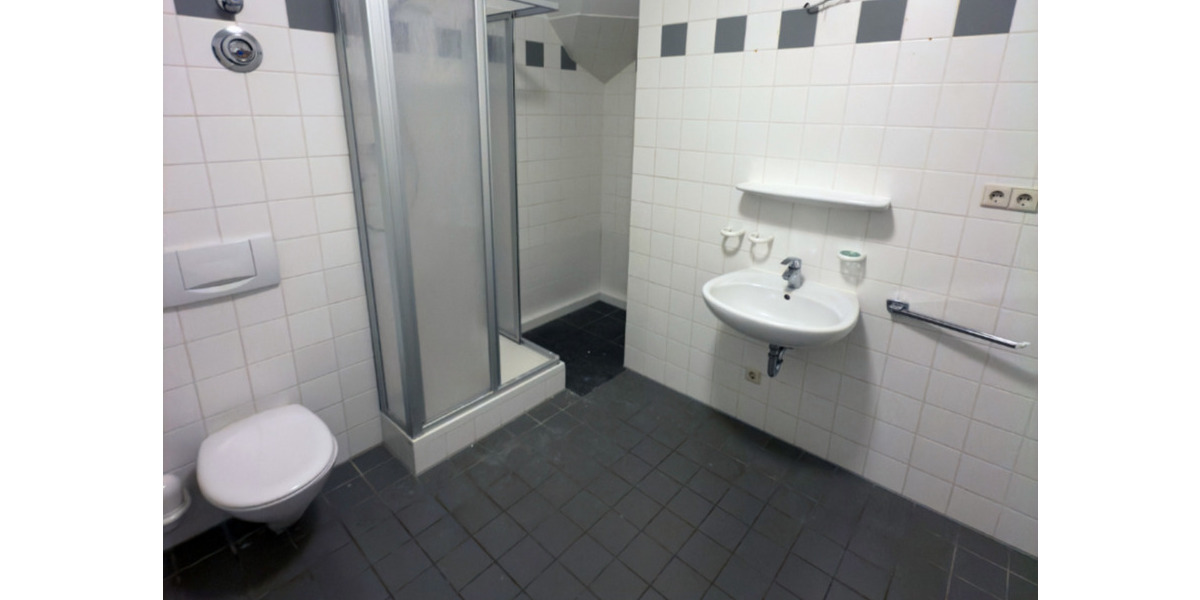 Dachgeschoßwohnung Görlitz - 2 Zimmer, 82 m&sup2;, 470&euro; | Angebot:24380248