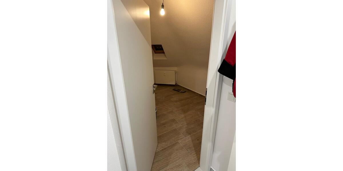 Dachgeschoßwohnung Dillingen (Saar) - 3 Zimmer, 73 m&sup2;, 700&euro; | Angebot:26183058