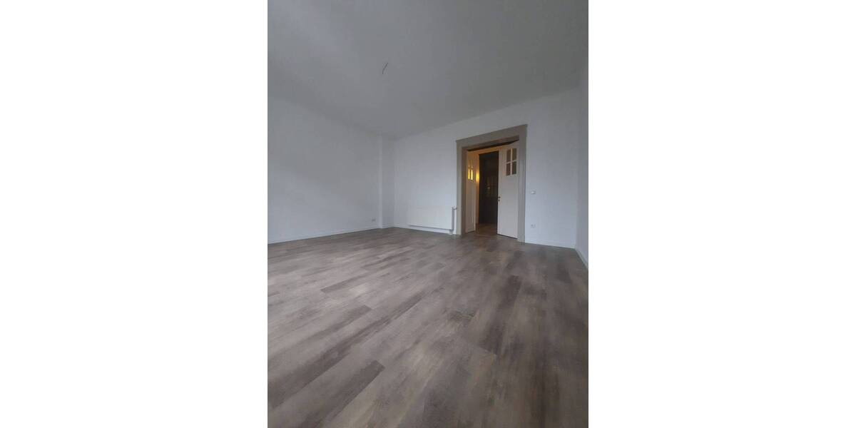 Etagenwohnung Zwickau Pölbitz - 5 Zimmer, 156 m&sup2;, 1.095&euro; | Angebot:26170929