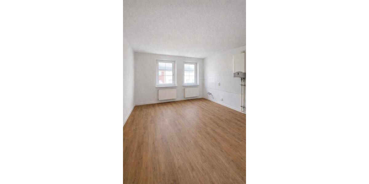 Etagenwohnung Pasewalk - 3 Zimmer, 63 m&sup2;, 570&euro; | Angebot:26096254