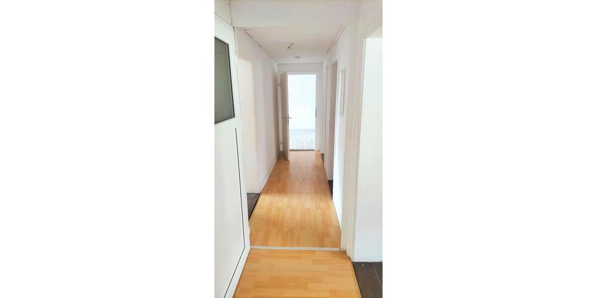 Etagenwohnung Großheirath - 5 Zimmer, 95 m&sup2;, 750&euro; | Angebot:26387117