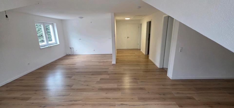 Dachgeschoßwohnung Munderkingen - 3 Zimmer, 80 m&sup2;, 850&euro; | Angebot:26032193