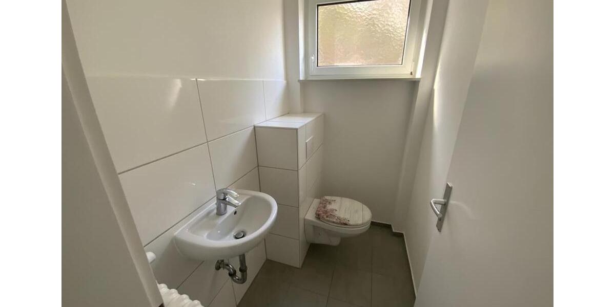 Etagenwohnung Bad Dürkheim - 4 Zimmer, 89 m&sup2;, 629&euro; | Angebot:24982801