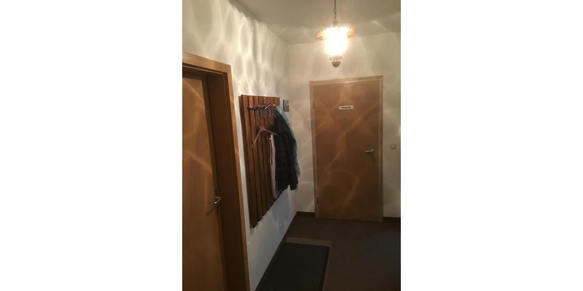 Erdgeschoßwohnung Plauen Bahnhofsvorstadt - 3 Zimmer, 62 m&sup2;, 295&euro; | Angebot:26423236
