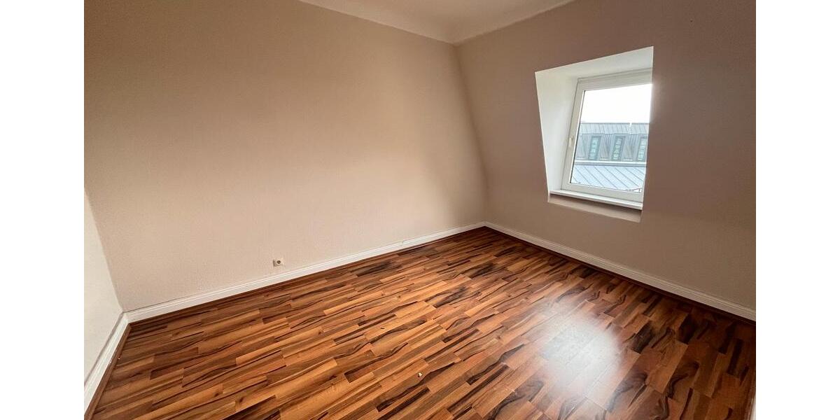 Etagenwohnung Neumünster - 3 Zimmer, 77 m&sup2;, 579&euro; | Angebot:25230951