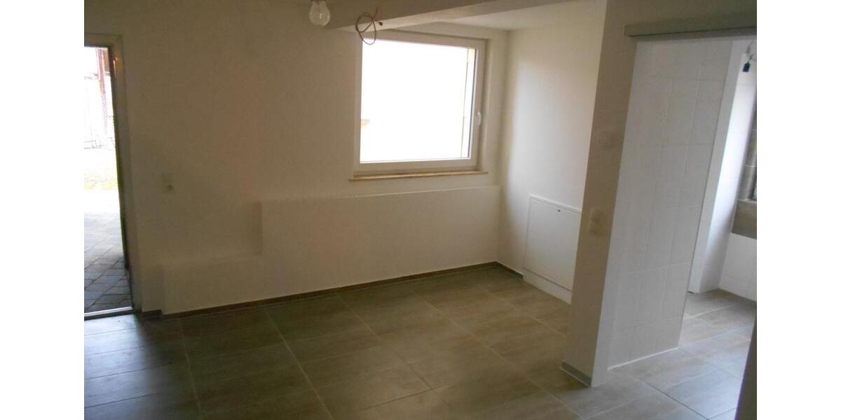 Erdgeschoßwohnung Holzmaden - 2.5 Zimmer, 63 m&sup2;, 780&euro; | Angebot:25543338