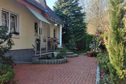 Wohnung Bielefeld Heepen - 3 Zimmer, 82 m&sup2;, 900&euro; | Angebot:25790442