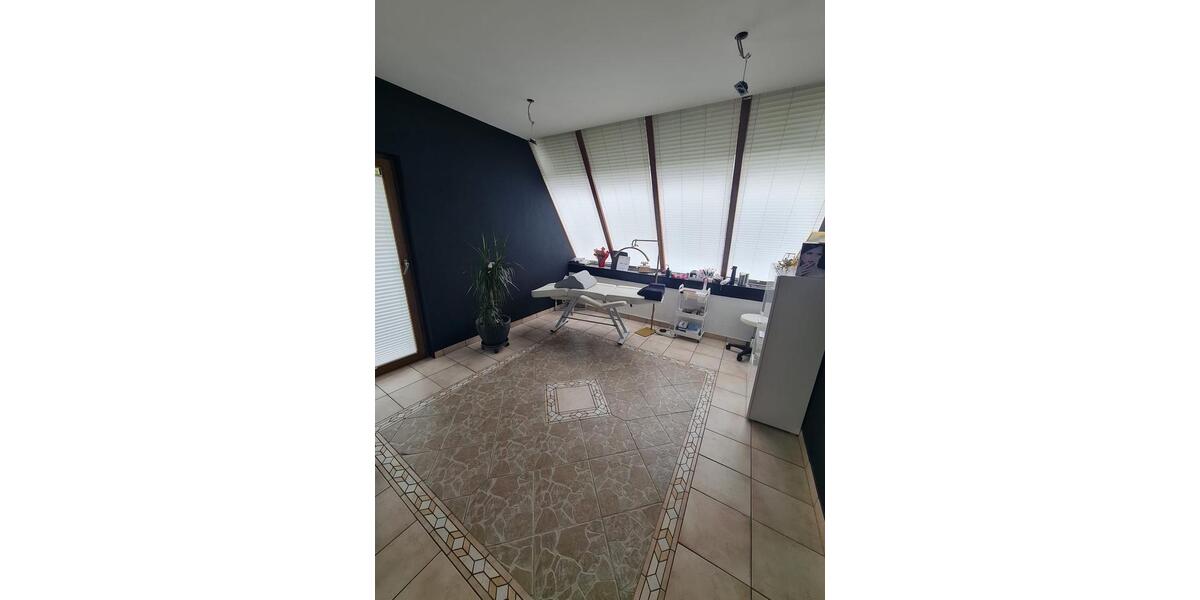 Etagenwohnung Altenahr - 4 Zimmer, 120 m&sup2;, 1.100&euro; | Angebot:26545226