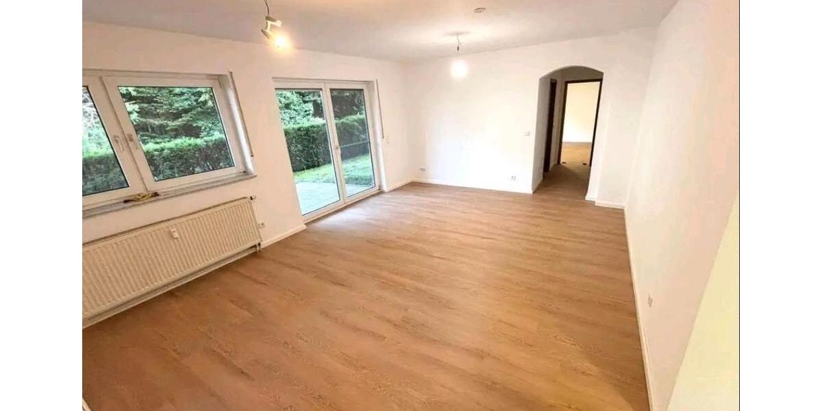 Wohnung in Sailauf mit Stellplatz, EBK und Terrasse 2 zimmer