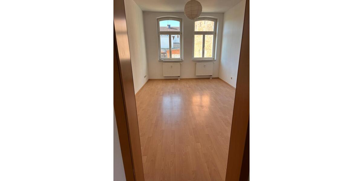 Etagenwohnung Eisenach - 3 Zimmer, 82 m&sup2;, 820&euro; | Angebot:26617675