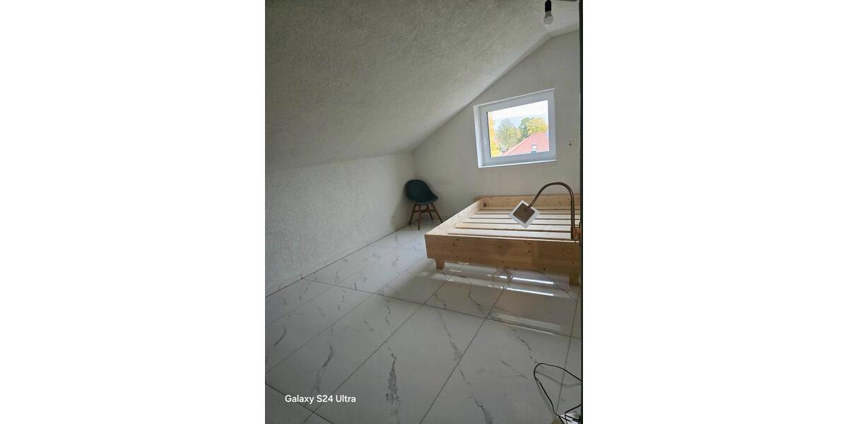 Dachgeschoßwohnung Hildburghausen - 3 Zimmer, 75 m&sup2;, 750&euro; | Angebot:25989732