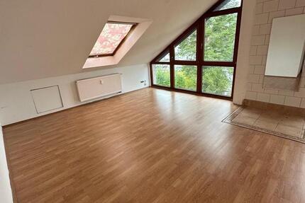 Großzügige MaisonetteWohnung mit Terrasse und Panorama WohnZimmer