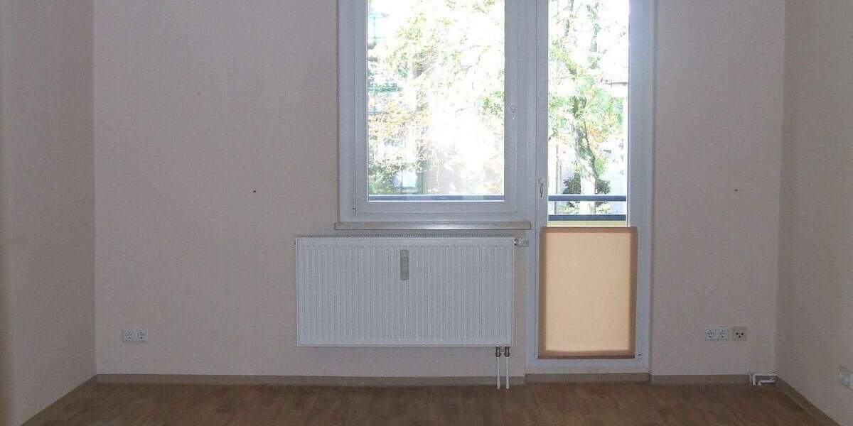 Etagenwohnung Bautzen - 2 Zimmer, 49 m&sup2;, 300&euro; | Angebot:25899704
