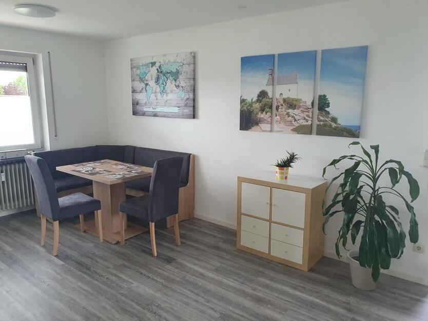 Helles Zimmer in ruhiger WG, saniert, Warmmiete, alles inkl.