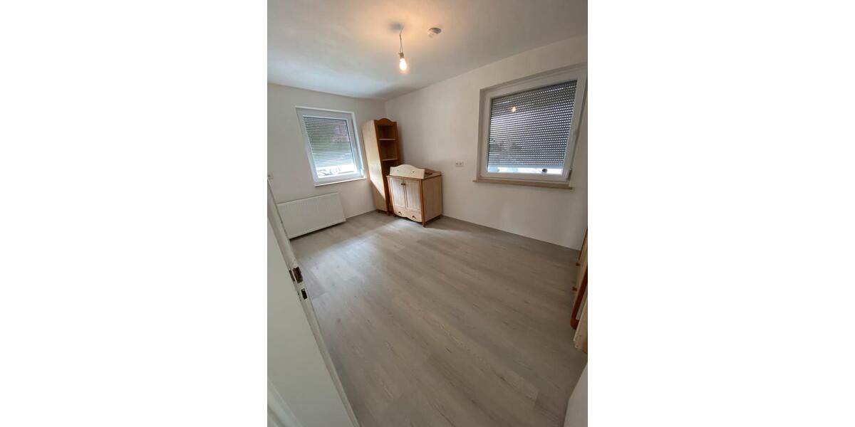 Erdgeschoßwohnung Heidenheim an der Brenz Aufhausen - 2 Zimmer, 100 m&sup2;, 1.100&euro; | Angebot:24604371