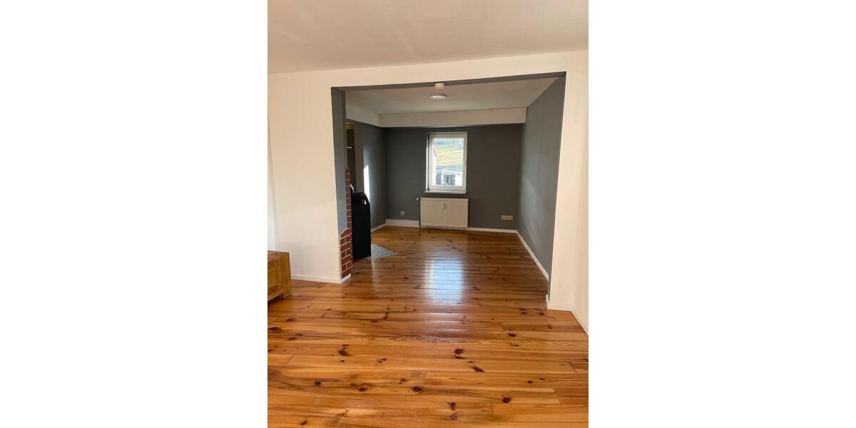 Etagenwohnung Ellrich - 2 Zimmer, 80 m&sup2;, 480&euro; | Angebot:26380522