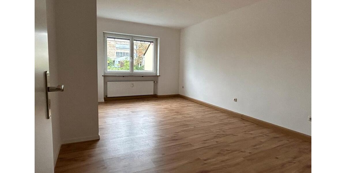 Etagenwohnung Tirschenreuth - 2 Zimmer, 61 m&sup2;, 690&euro; | Angebot:24639013