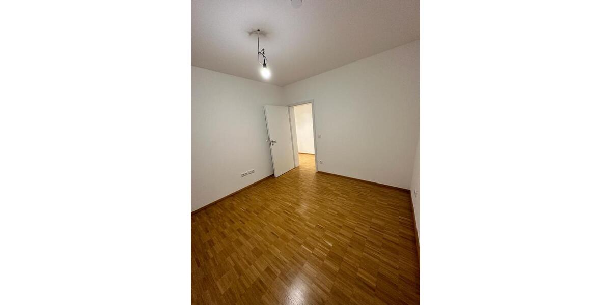 Hochparterre Bad Windsheim - 2 Zimmer, 63 m&sup2;, 690&euro; | Angebot:25842104