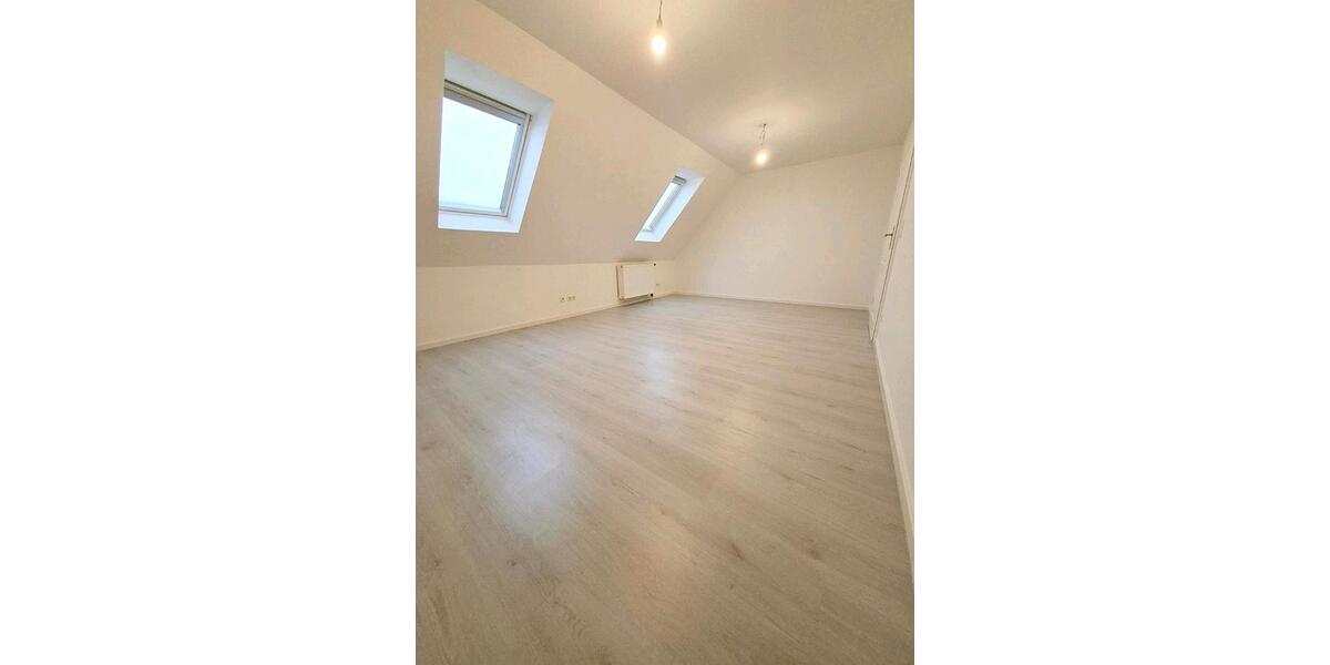 Modernes Reihenhaus in Lübeck - 5 Zimmer, Terasse & Garten 5 zimmer