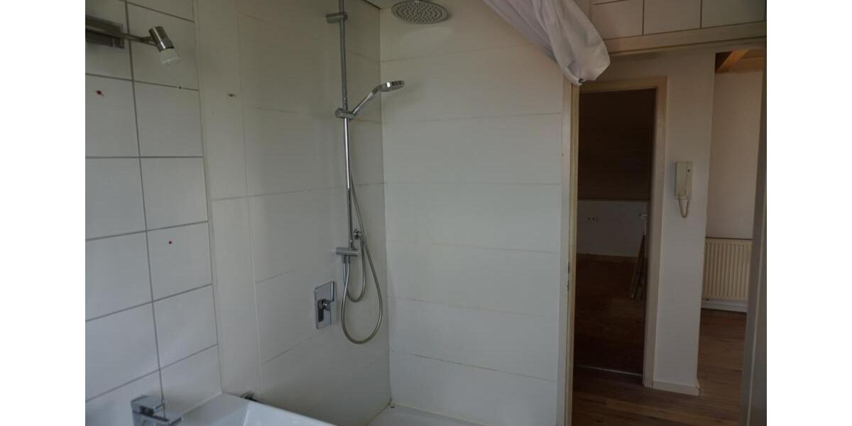 Dachgeschoßwohnung Löchgau - 3.5 Zimmer, 64 m&sup2;, 700&euro; | Angebot:26675104