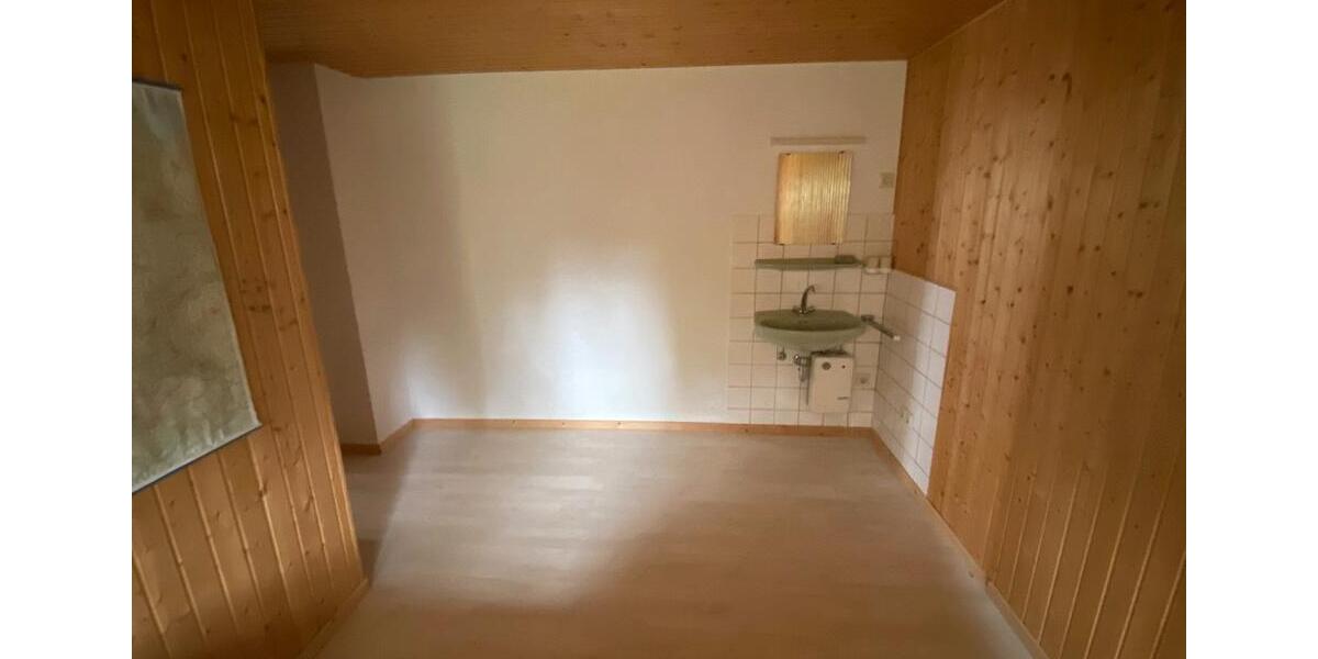 Etagenwohnung Idstein - 4 Zimmer, 130 m&sup2;, 1.300&euro; | Angebot:26482961
