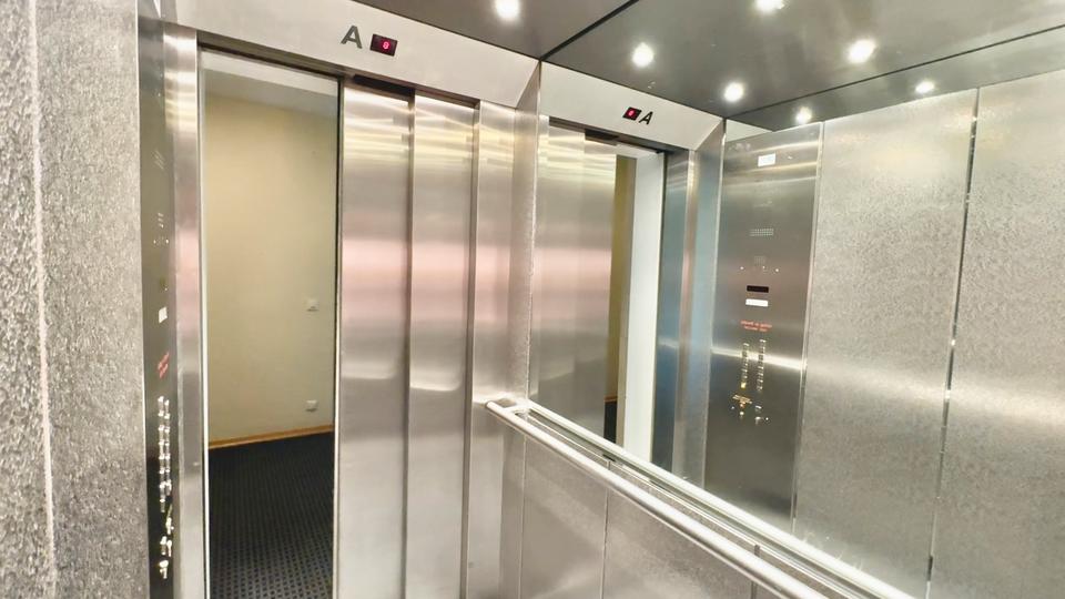 Möblierte 4-Zimmer-Wohnung mit Main- und Skylineblick im beliebten Offenbach Main Park 4 zimmer