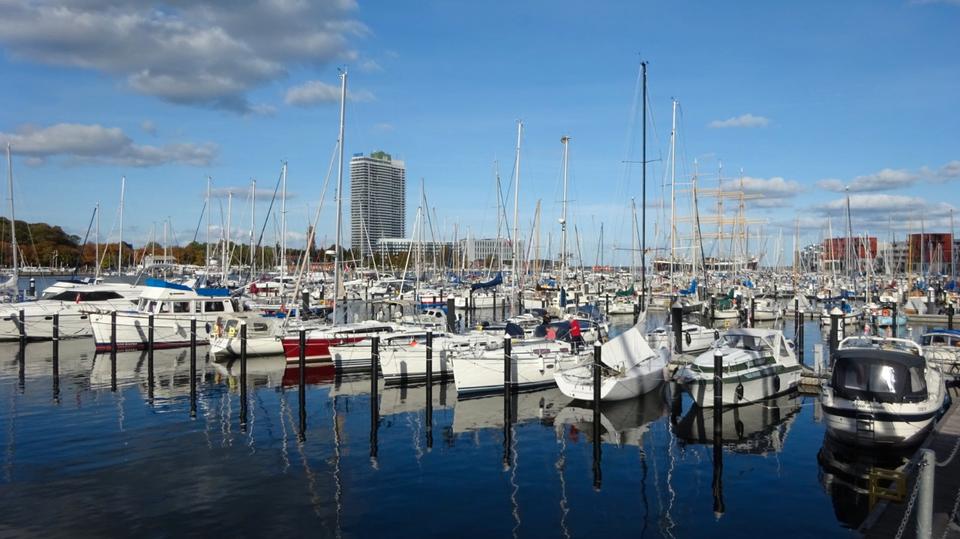 Wohnen auf Zeit Dassow - 2 Zimmer, 83 m&sup2;, 1.070&euro; | Angebot:26539407