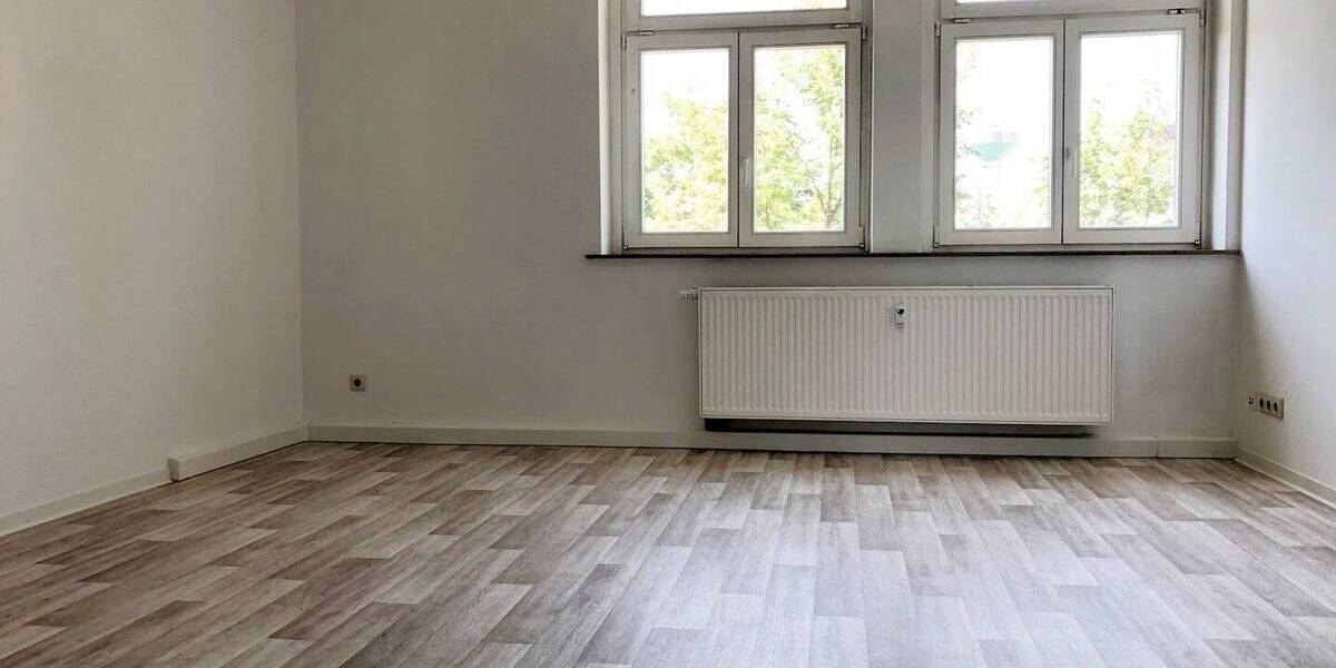 Etagenwohnung Riesa Gröba - 2 Zimmer, 65 m&sup2;, 349&euro; | Angebot:25916517