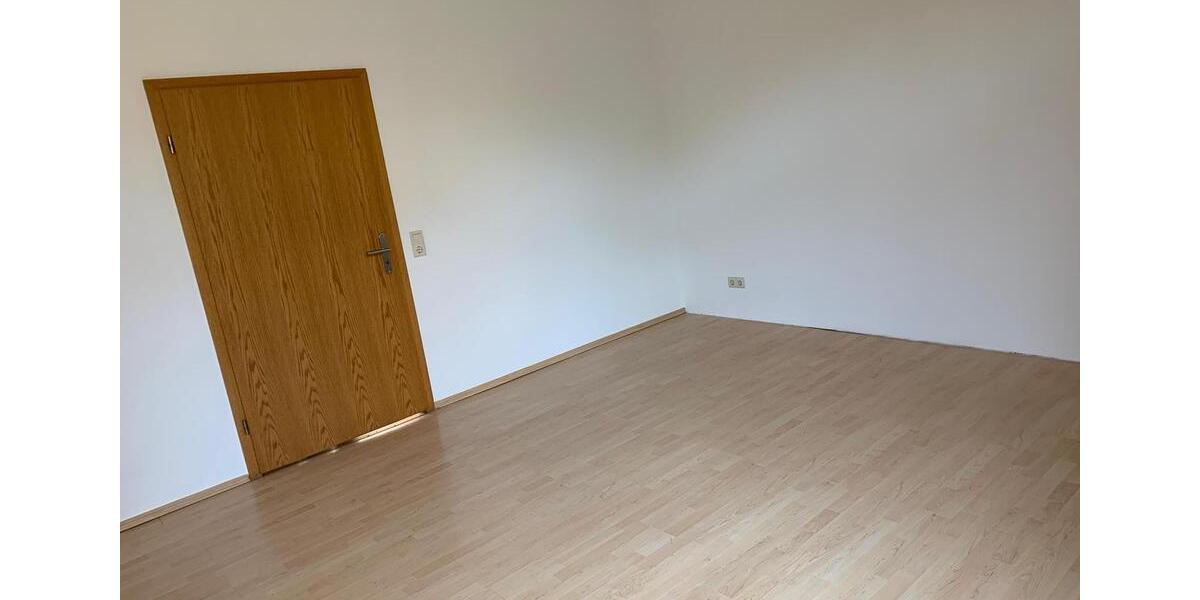 Erdgeschoßwohnung Brüel - 2 Zimmer, 91 m&sup2;, 683&euro; | Angebot:24686201