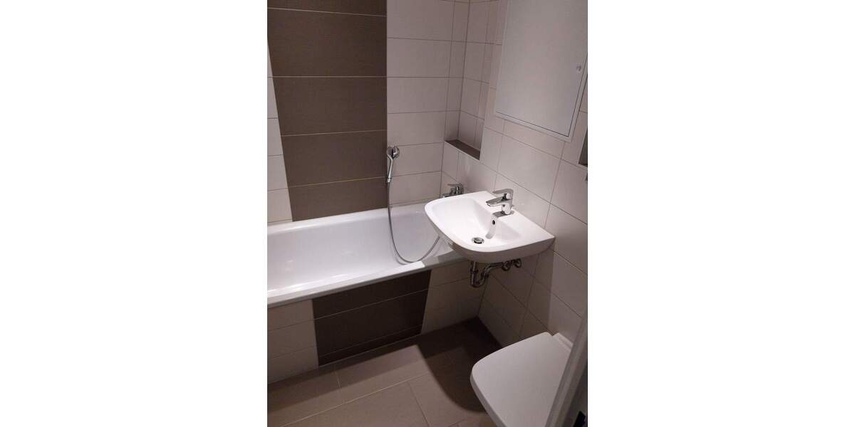 Etagenwohnung Neukirchen/Erzgebirge Neukirchen - 3 Zimmer, 98 m&sup2;, 588&euro; | Angebot:25051298