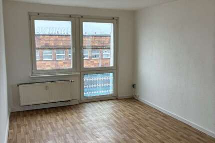 Wohnung Dessau-Roßlau Roßlau - 3 Zimmer, 57 m&sup2;, 400&euro; | Angebot:26837034