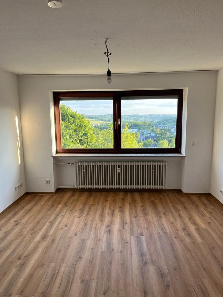 Neu renovierte Wohnung 3 ZKB in Bad Marienberg zu vermieten